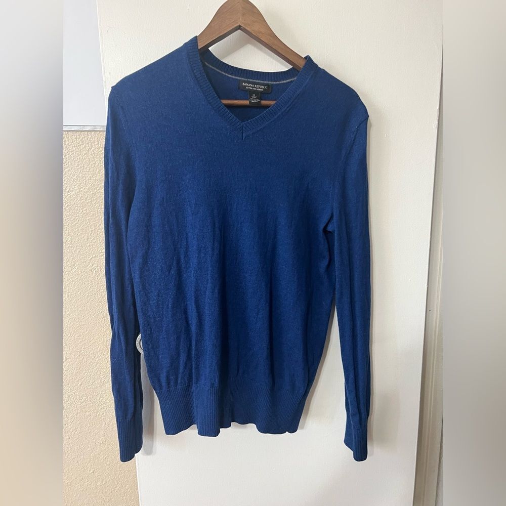 Banana Republic Navy Merino Wool Pullover Sz M Winter Minimalist Dark Academia